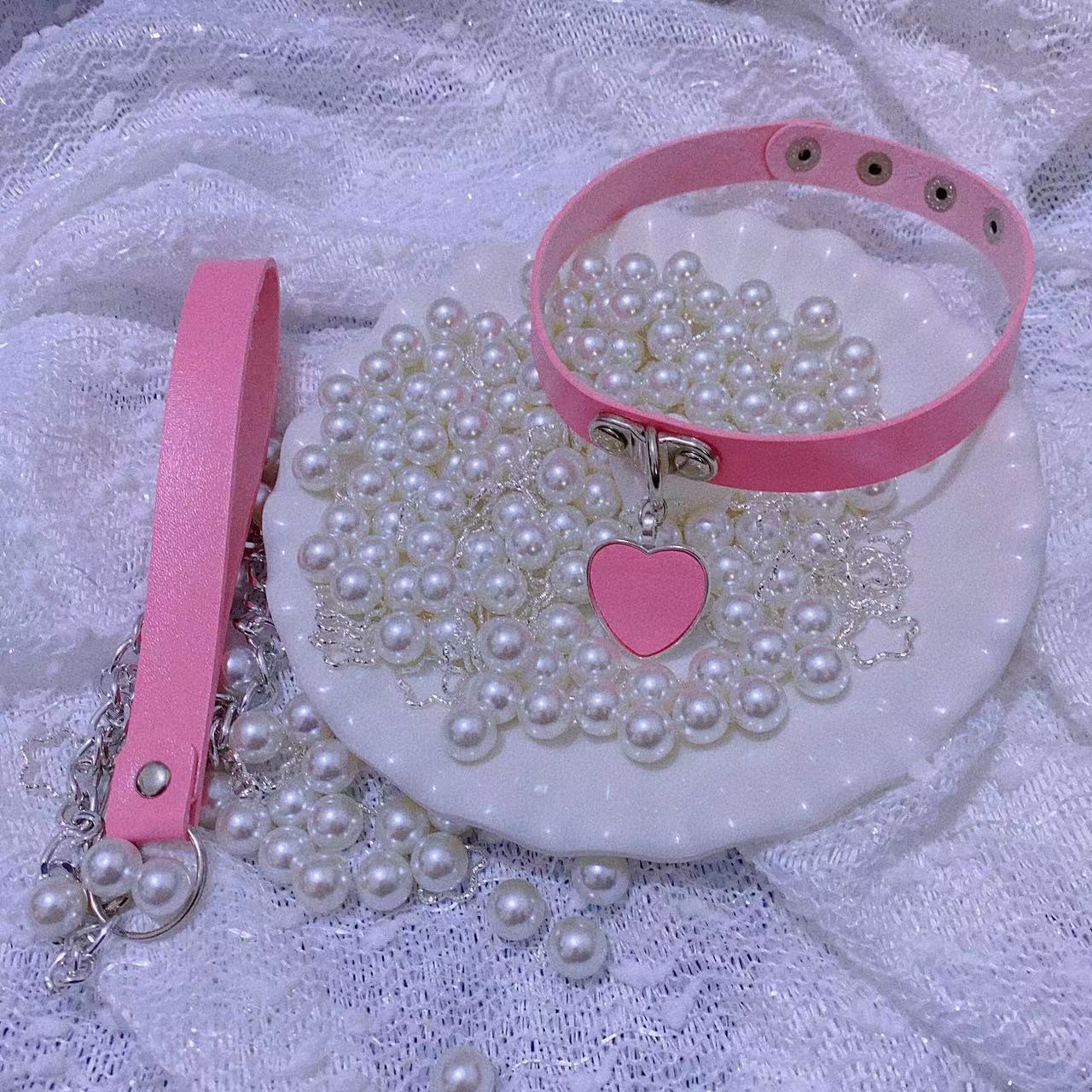 Leather Heart Choker with Chain – Cute Maid Roleplay Collar, Japanese Style BDSM Necklace Accessory